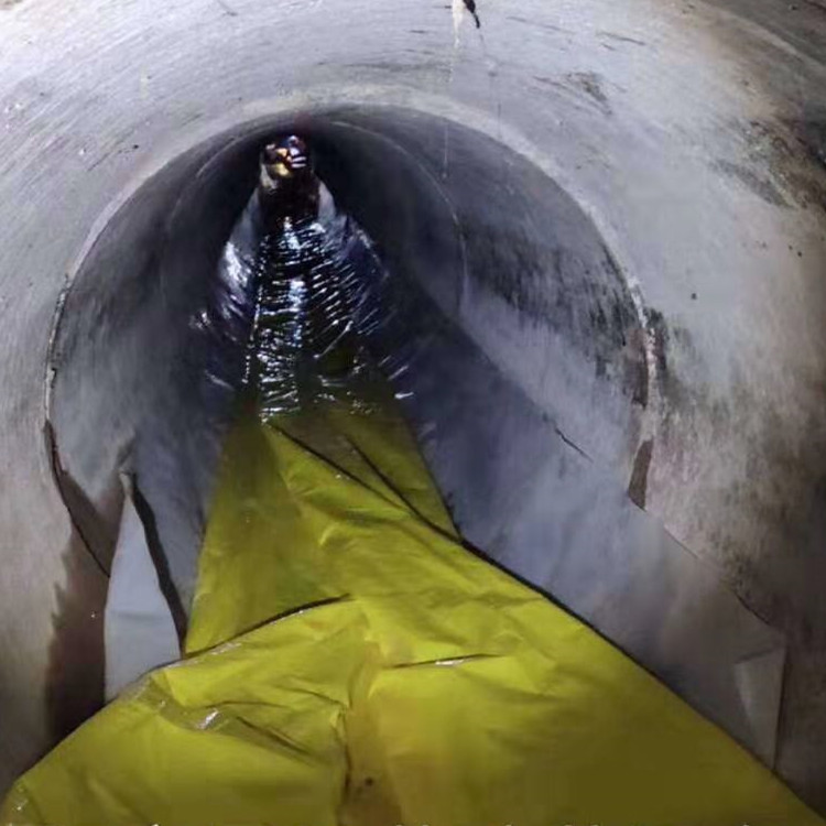 乌拉特中管道光固化修复