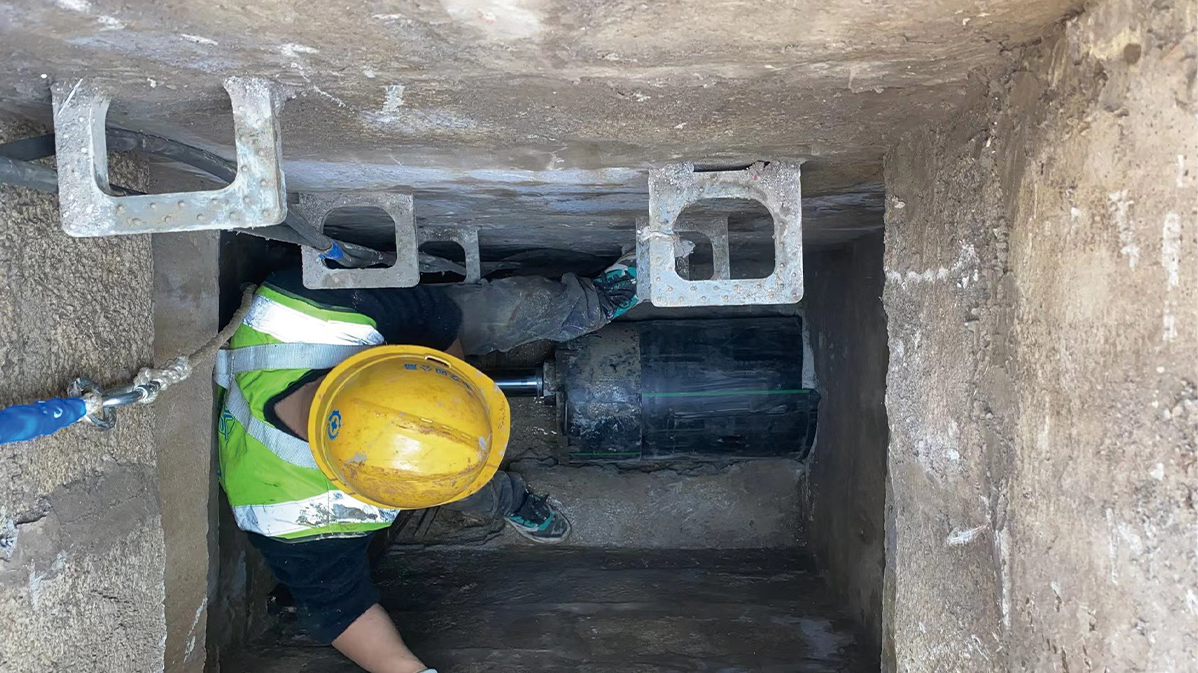 乌拉特中HDPE短管内衬法